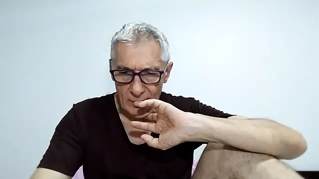 BIGUNCUTHARDCOCK online show from April 2026 12:39:01 AM