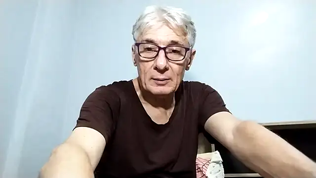 Snapshot of BIGUNCUTHARDCOCK chatting on September 2025 01:38:02 PM BIGUNCUTHARDCOCK online show from September 2025 01:38:02 PM