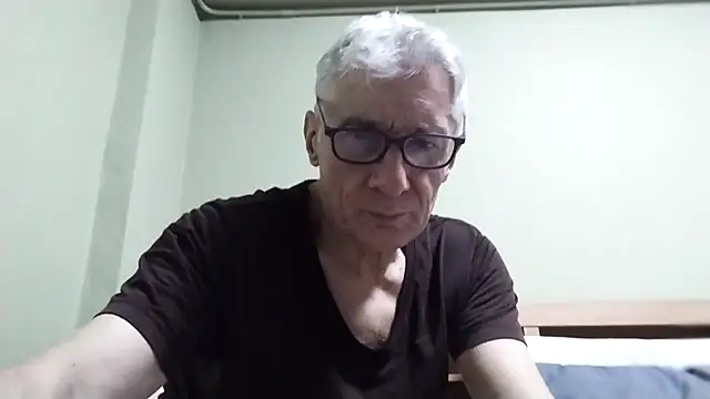 Snapshot of BIGUNCUTHARDCOCK chatting on October 2025 02:36:01 PM BIGUNCUTHARDCOCK online show from October 2025 02:36:01 PM