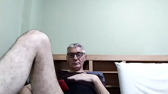 BIGUNCUTHARDCOCK online show from December 2025 12:37:01 PM