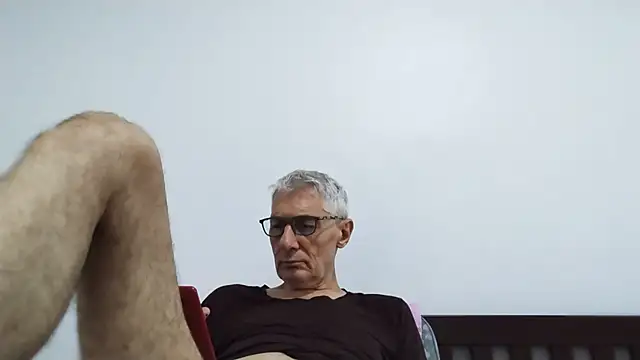 BIGUNCUTHARDCOCK online show from July 2026 12:00:01 AM