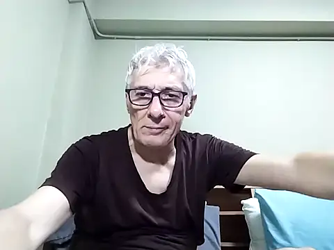 BIGUNCUTHARDCOCK online show from November 2025 01:26:02 PM