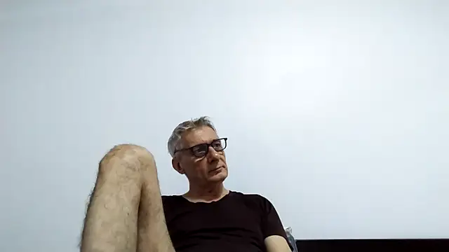 BIGUNCUTHARDCOCK online show from May 2026 11:39:02 PM