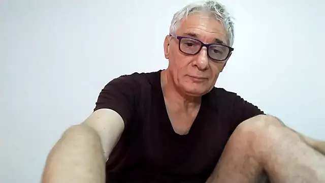 BIGUNCUTHARDCOCK online show from April 2026 02:07:02 AM