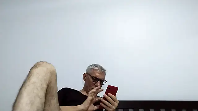 BIGUNCUTHARDCOCK online show from April 2026 02:13:02 PM