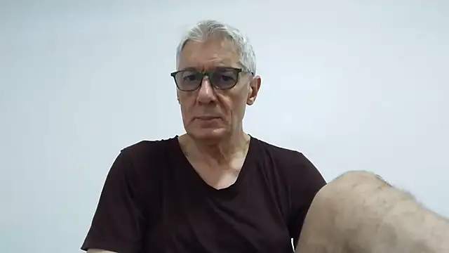 BIGUNCUTHARDCOCK online show from June 2026 11:56:01 PM