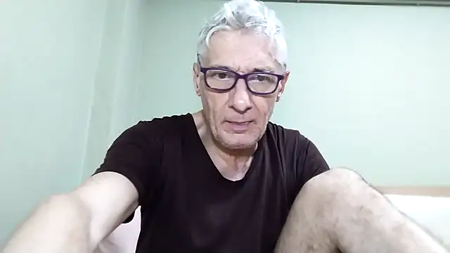 Snapshot of BIGUNCUTHARDCOCK chatting on December 2025 01:22:02 AM BIGUNCUTHARDCOCK online show from December 2025 01:22:02 AM