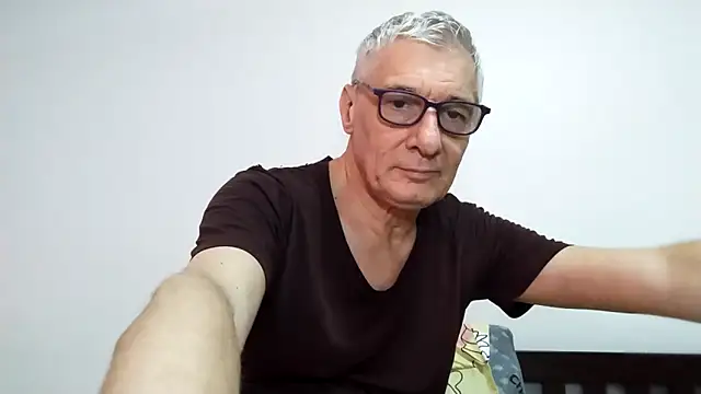 BIGUNCUTHARDCOCK online show from March 2026 01:22:01 AM