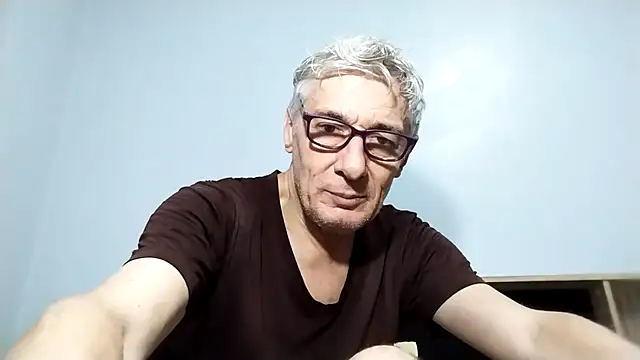 Snapshot of BIGUNCUTHARDCOCK chatting on September 2025 01:12:02 AM BIGUNCUTHARDCOCK online show from September 2025 01:12:02 AM