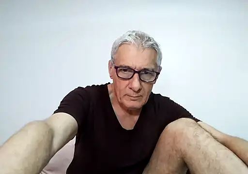 BIGUNCUTHARDCOCK online show from April 2026 01:23:02 AM