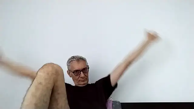 BIGUNCUTHARDCOCK online show from May 2026 12:25:01 AM