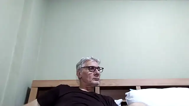 BIGUNCUTHARDCOCK online show from November 2025 12:06:01 PM