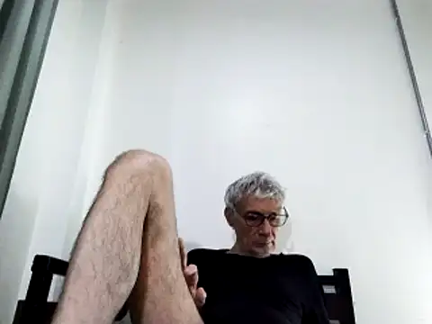 Snapshot of BIGUNCUTHARDCOCK chatting on March 2025 02:17:01 PM BIGUNCUTHARDCOCK online show from March 2025 02:17:01 PM