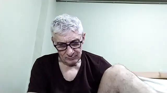 BIGUNCUTHARDCOCK online show from December 2025 01:32:02 PM