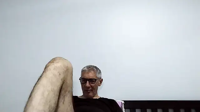 BIGUNCUTHARDCOCK online show from April 2026 01:41:02 PM
