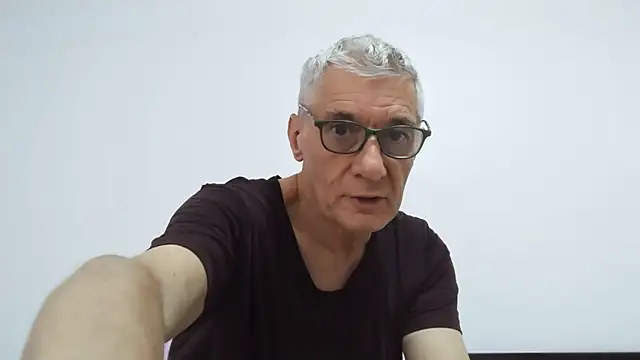 BIGUNCUTHARDCOCK online show from May 2026 12:40:01 AM
