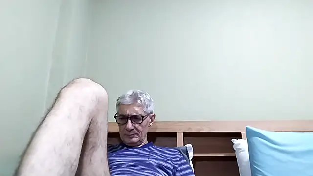 BIGUNCUTHARDCOCK online show from November 2025 01:36:02 PM