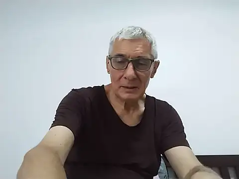 BIGUNCUTHARDCOCK online show from July 2026 03:23:01 AM