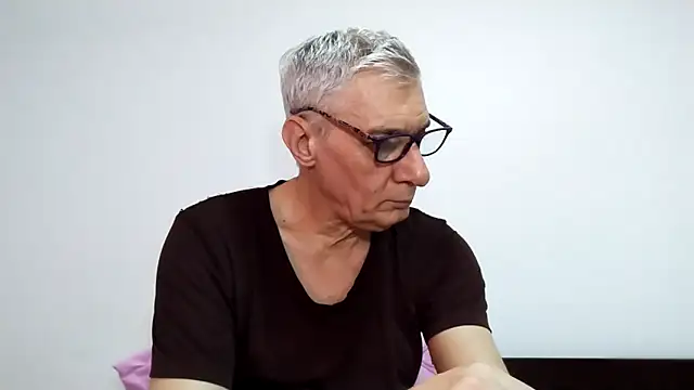 BIGUNCUTHARDCOCK online show from March 2026 01:28:02 AM