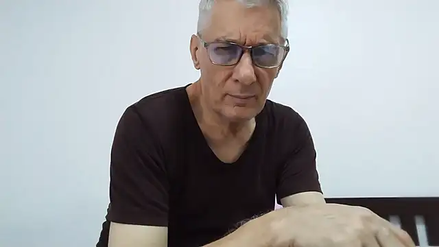 BIGUNCUTHARDCOCK online show from May 2026 03:26:01 AM
