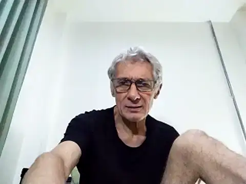 Snapshot of BIGUNCUTHARDCOCK chatting on March 2025 09:56:02 AM BIGUNCUTHARDCOCK online show from March 2025 09:56:02 AM