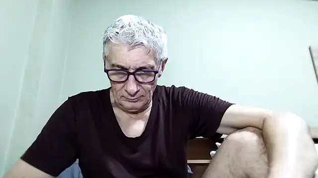 BIGUNCUTHARDCOCK online show from November 2025 02:00:02 AM