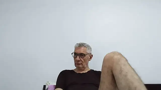 BIGUNCUTHARDCOCK online show from May 2026 12:31:01 AM