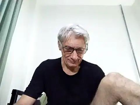 Snapshot of BIGUNCUTHARDCOCK chatting on March 2025 11:05:01 AM BIGUNCUTHARDCOCK online show from March 2025 11:05:01 AM