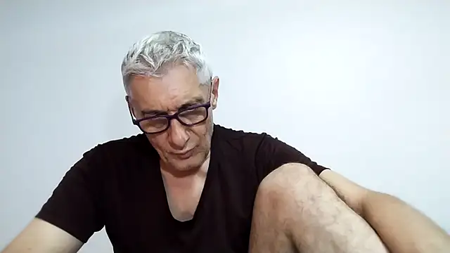 BIGUNCUTHARDCOCK online show from April 2026 02:03:02 AM