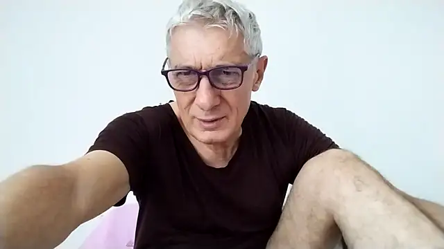 BIGUNCUTHARDCOCK online show from May 2026 01:22:01 AM