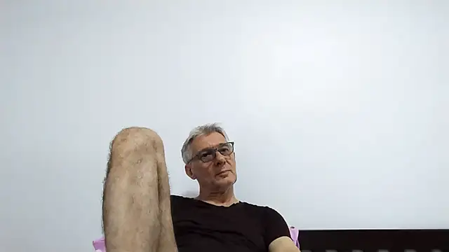 BIGUNCUTHARDCOCK online show from May 2026 11:25:04 PM