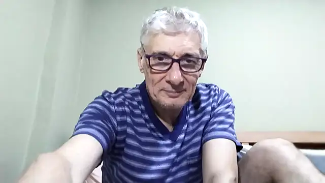 BIGUNCUTHARDCOCK online show from October 2025 12:49:02 PM