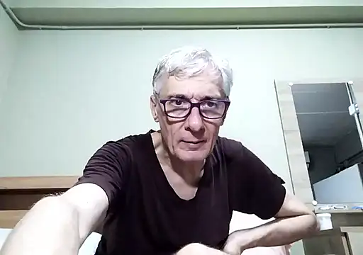 Snapshot of BIGUNCUTHARDCOCK chatting on September 2025 01:28:02 PM BIGUNCUTHARDCOCK online show from September 2025 01:28:02 PM