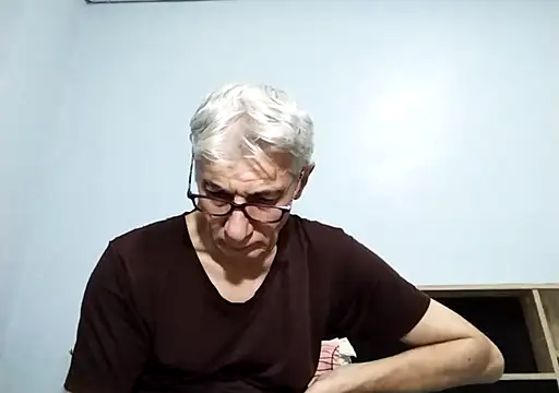 Snapshot of BIGUNCUTHARDCOCK chatting on September 2025 01:44:02 AM BIGUNCUTHARDCOCK online show from September 2025 01:44:02 AM