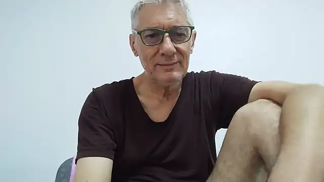 BIGUNCUTHARDCOCK online show from June 2026 12:15:01 AM