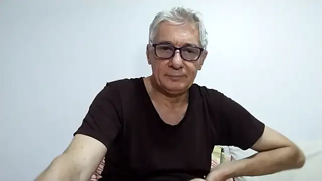 Snapshot of BIGUNCUTHARDCOCK chatting on February 2026 02:23:02 AM BIGUNCUTHARDCOCK online show from February 2026 02:23:02 AM