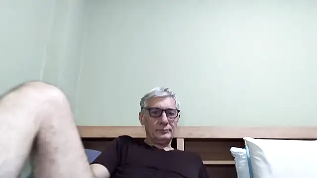 BIGUNCUTHARDCOCK online show from November 2025 01:50:01 AM