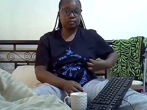 Giannah01 online show from October 2025 12:26:01 PM