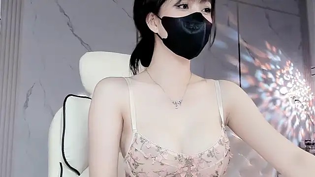 Snapshot of Luli-bae chatting on March 2025 02:29:01 AM Luli-bae online show from March 2025 02:29:01 AM