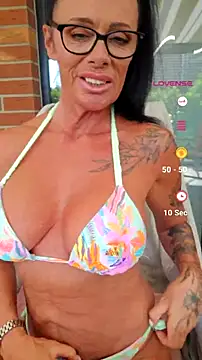 Snapshot of Misses-Cougar chatting on July 2026 01:50:01 PM Misses-Cougar online show from July 2026 01:50:01 PM