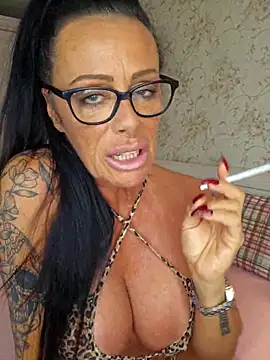 Misses-Cougar online show from April 2026 08:10:02 AM
