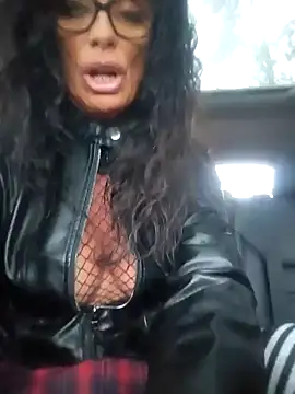 Misses-Cougar online show from January 2025 01:00:02 PM