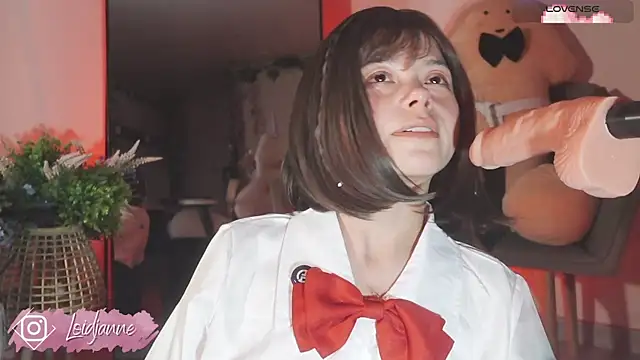 loIijanne online show from April 2026 11:44:02 PM