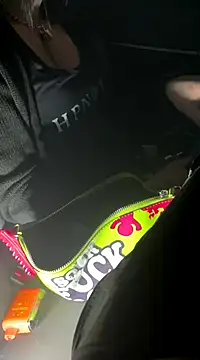 Snapshot of neeky702 chatting on December 2024 12:35:02 PM neeky702 online show from December 2024 12:35:02 PM