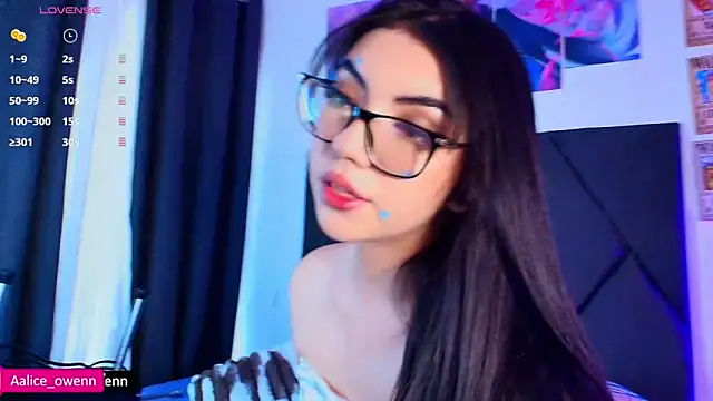 Aliceowenn online show from November 2025 09:09:02 PM