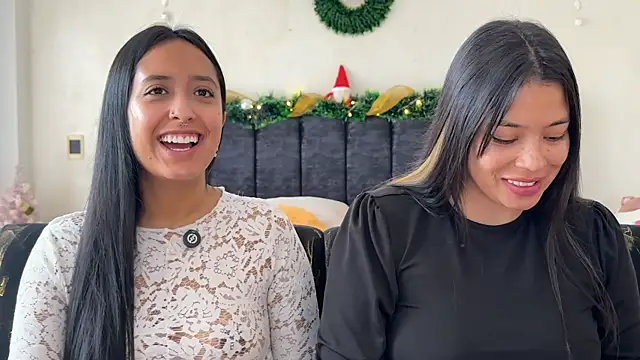 Snapshot of 2SummerLove1 chatting on January 2026 08:24:01 PM 2SummerLove1 online show from January 2026 08:24:01 PM