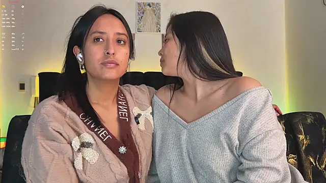 Snapshot of 2SummerLove1 chatting on February 2026 11:06:02 PM 2SummerLove1 online show from February 2026 11:06:02 PM