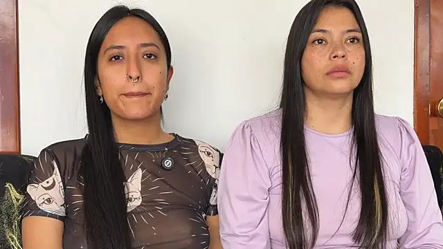 Snapshot of 2SummerLove1 chatting on January 2026 02:31:02 PM 2SummerLove1 online show from January 2026 02:31:02 PM