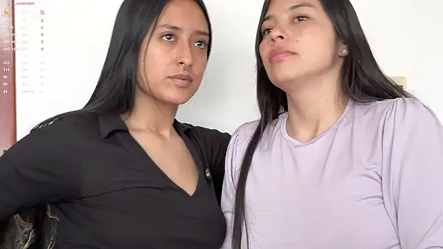 Snapshot of 2SummerLove1 chatting on February 2026 07:57:02 PM 2SummerLove1 online show from February 2026 07:57:02 PM