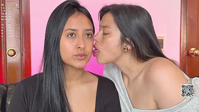 2SummerLove1 online show from March 2026 08:10:01 PM